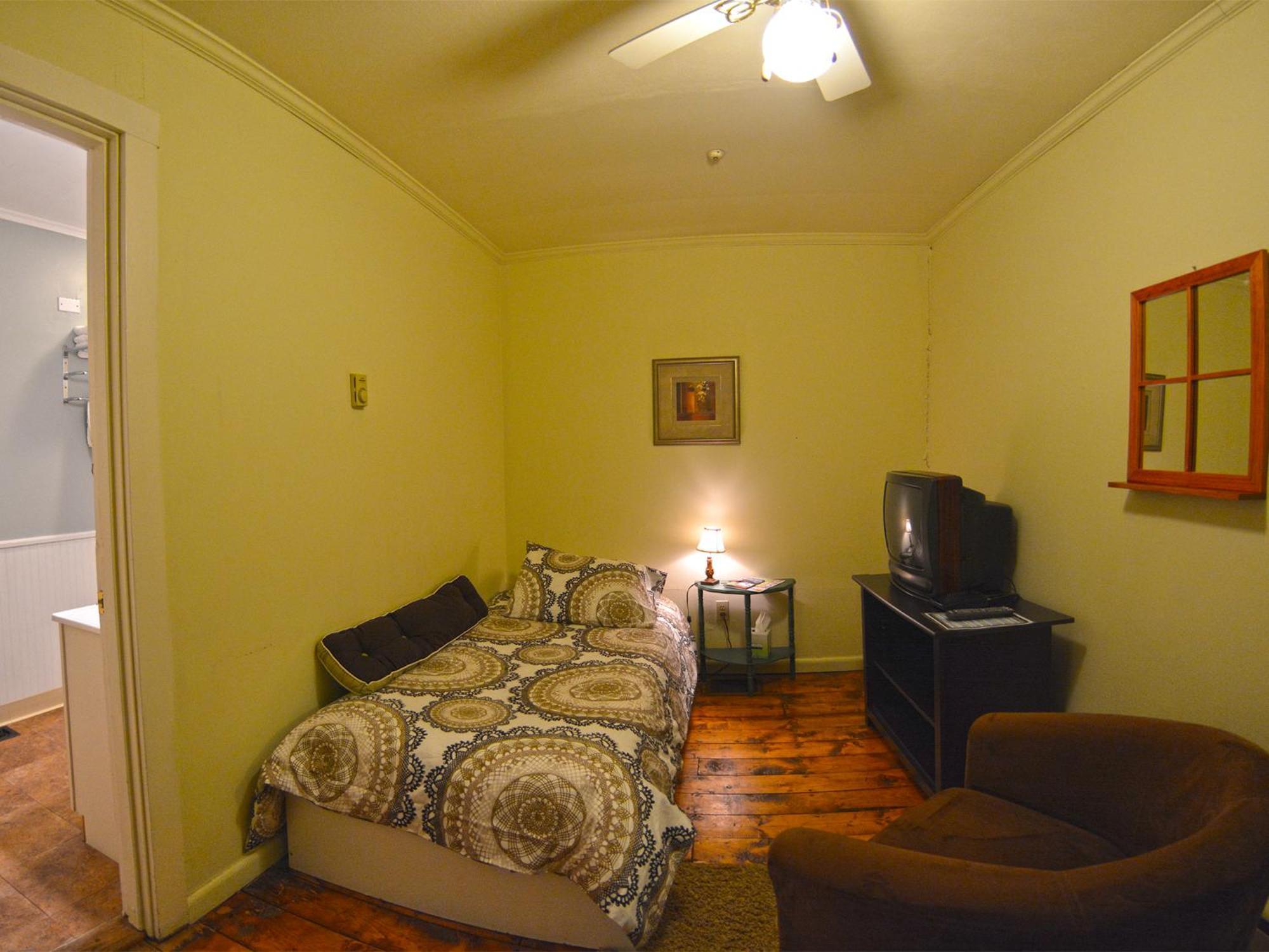 Hyde Away Inn Waitsfield Стая снимка