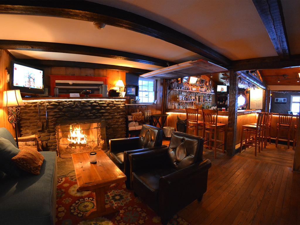 Hyde Away Inn Waitsfield Екстериор снимка