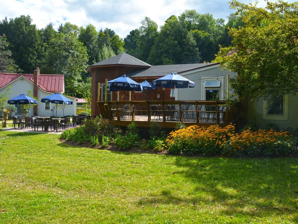 Hyde Away Inn Waitsfield Екстериор снимка